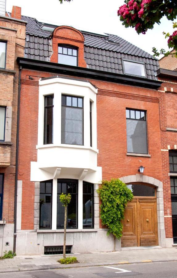 Oyo Bed & Breakfast Kortrijk Exterior foto